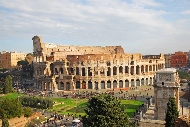 الكولوسيوم Colosseum في ايطاليا
