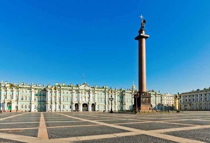 ساحة القصر في سانت بطرسبرغ