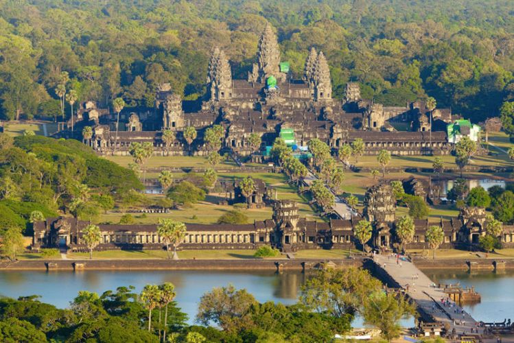 معبد أنغكور وات في كمبوديا