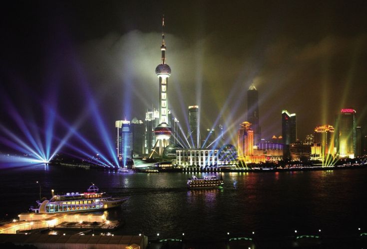 برج لؤلؤة الشرق في شنغهاي - الصين 