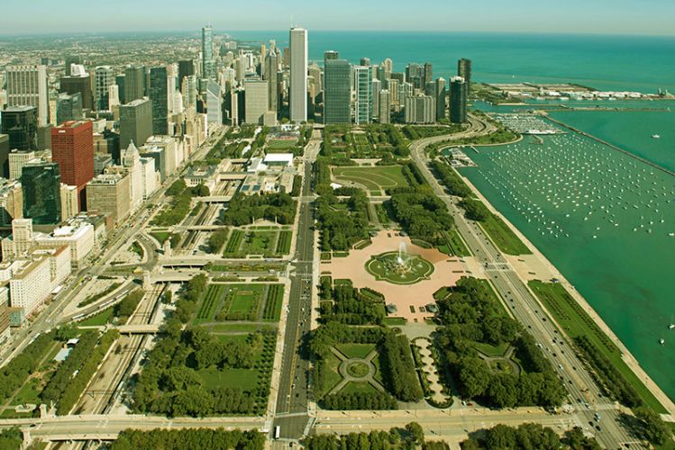 حديقة الألفية Millennium Park في مدينة شيكاغو
