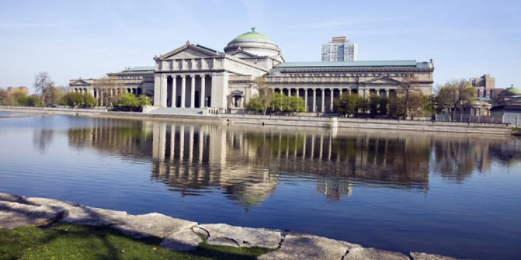يقع متحف العلوم والصناعة في شيكاغو