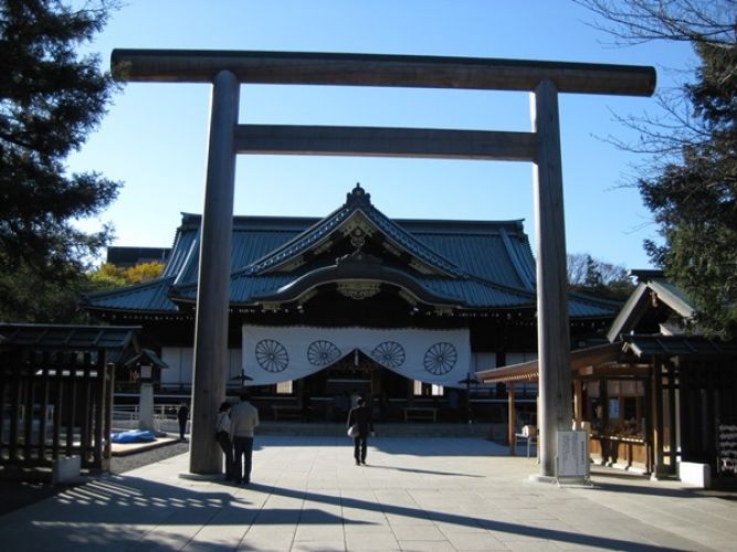 ضريح ياسوكوني - Yasukuni Shrine