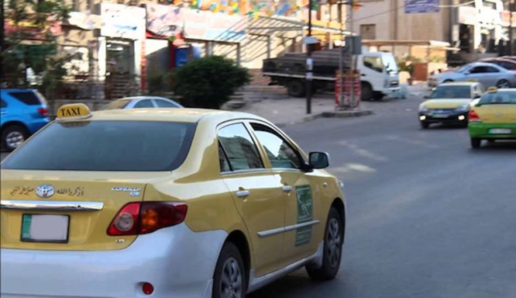 سيارة الأجرة أو التاكسي في عمان
