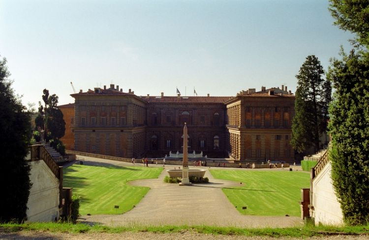 قصر بيتي في فلورنسا
