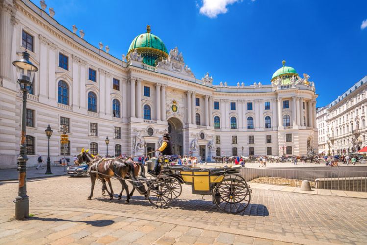 القصر الملكي  Hofburg في فيينا - النمسا