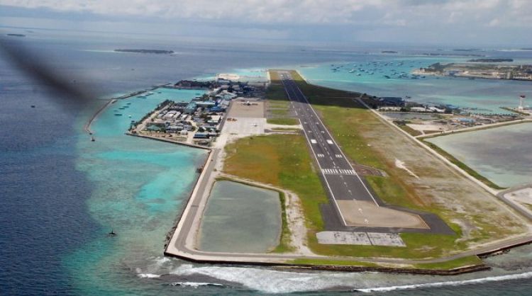 مطار ماليه الدولي في جزر المالديف