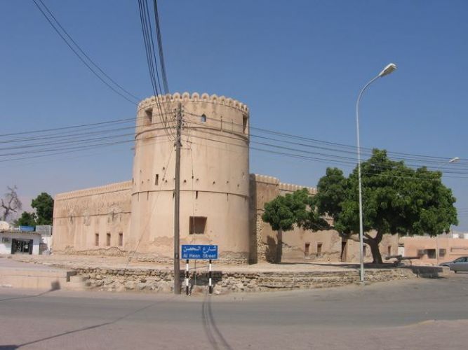حصن قريات في سلطنة عمان