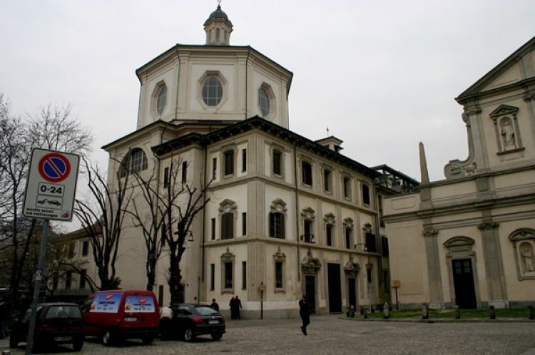 كنيسة سان برناردينو الي اوسا في ميلانو