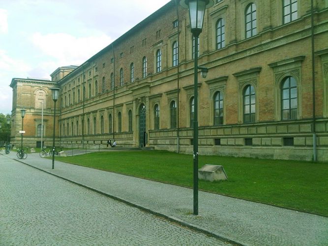 Alte Pinakothek Museum