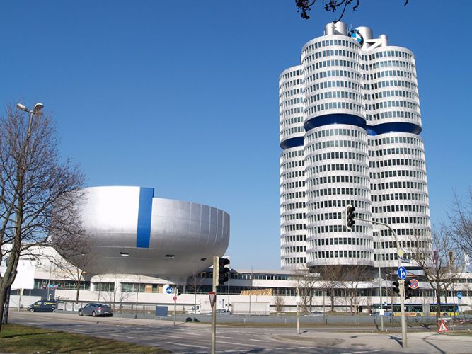 متحف BMW في ميونخ