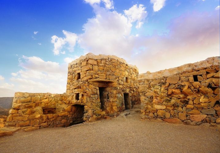 قلعة رعوم في نجران