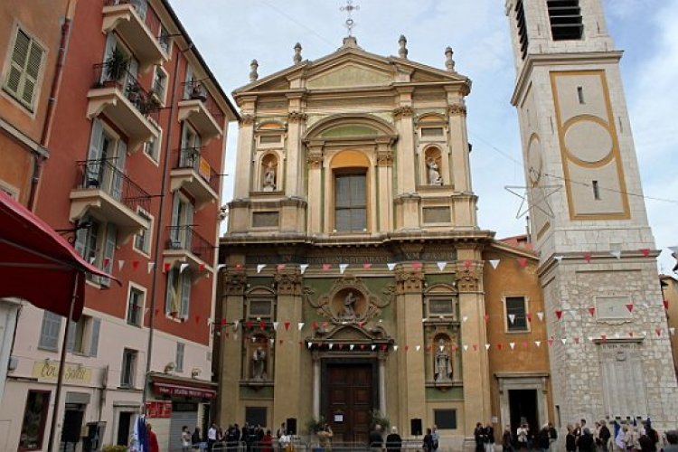 ‫كاتدرائية سانت ريبيرا - Cathedrale Sainte Reparate‬