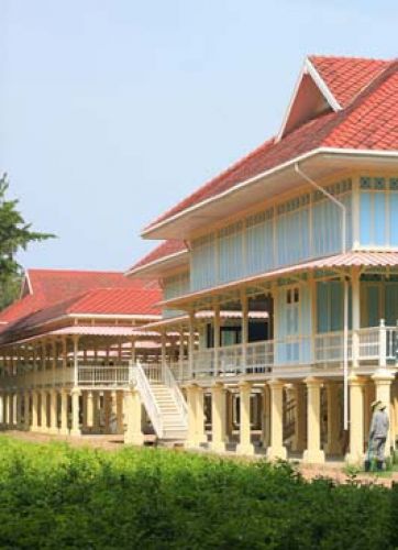 قصر تشا آم في هواهين - تايلاند