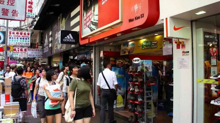 سوق الأحذية الرياضية‫ في هونج كونج