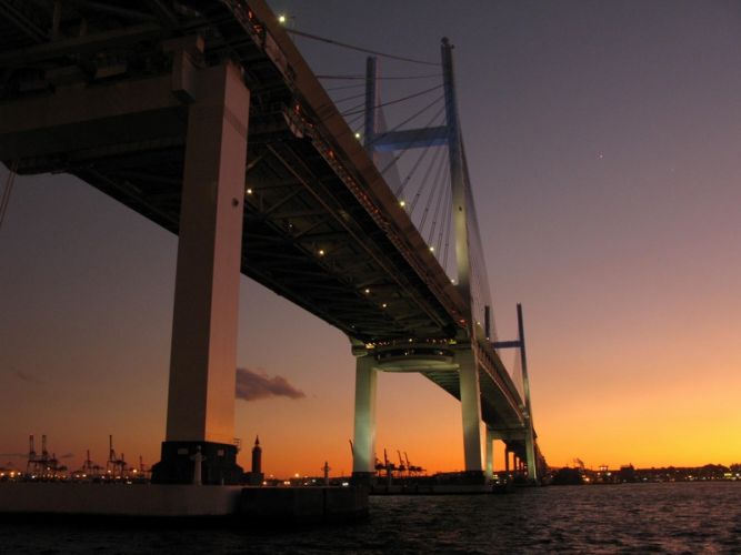 جسر خليج يوكوهاما - اليابان