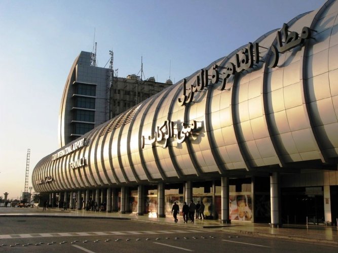 مطارا القاهرة