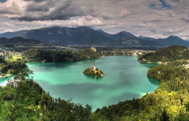 بحيرة بليد في سلوفينيا 