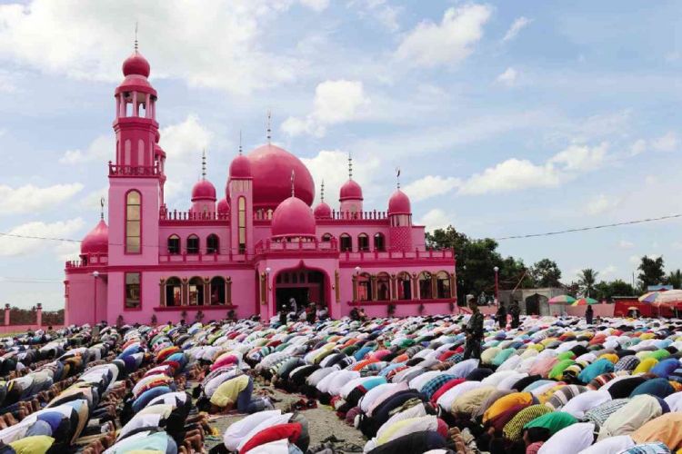 المسجد الوردي في الفليبين 