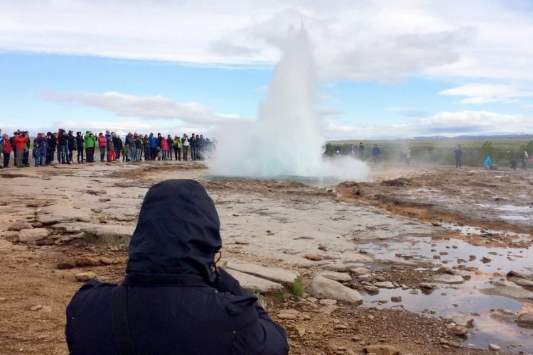 Strokkur في أيسلندا