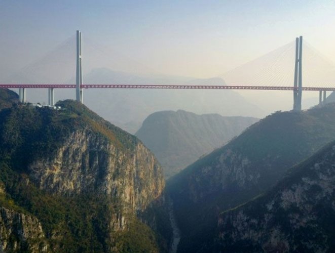 أعلى جسر بالعالم في الصين