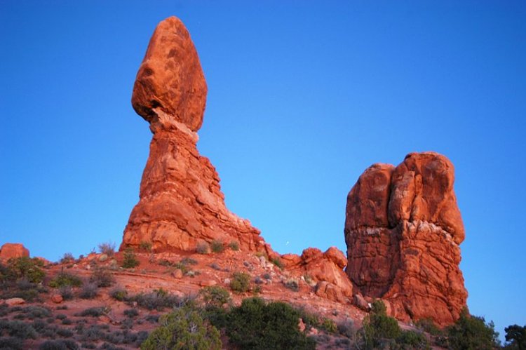 صخرة روك في حديقة الأقواس في الولايات المتحدة