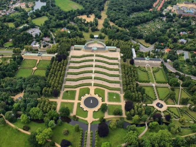 حديقة قصر سانوسي فى بوتسدام