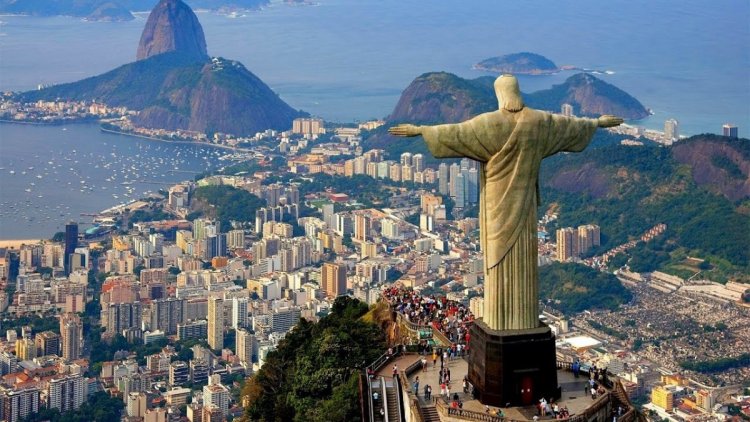  تمثال المسيح الفادي في البرازيل