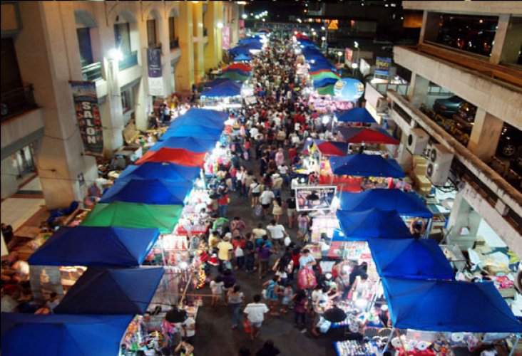 سوق 168 الصيني في العاصمة الفليبينية