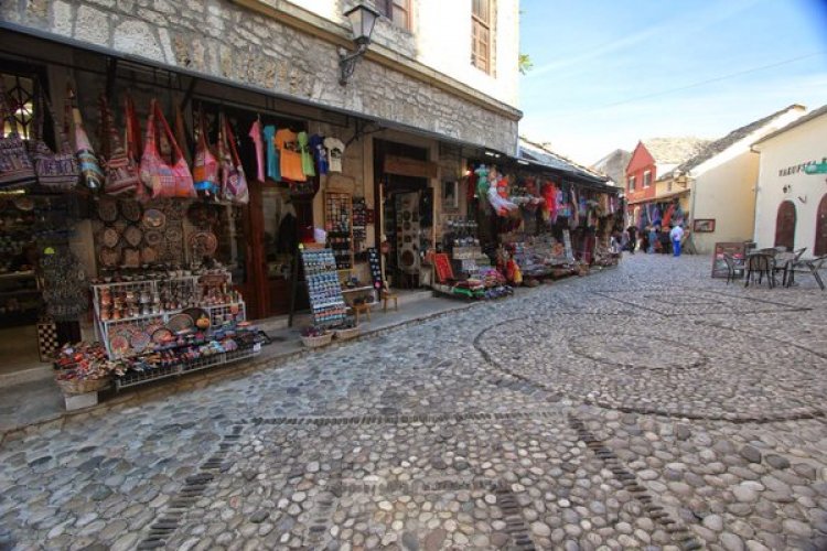 السوق القديم في موستار البوسنة والهرسك