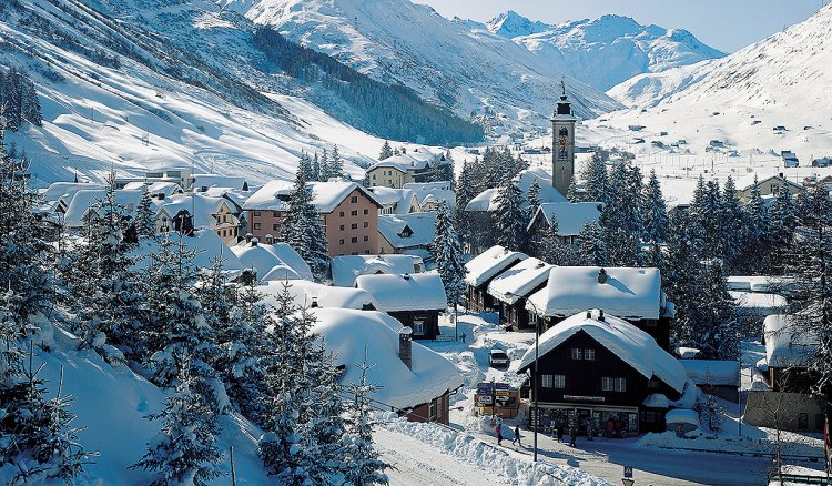 قرية أندرمات السويسرية في الشتاء