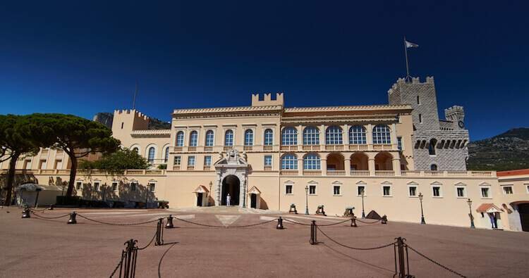 قصر الأمير في موناكو فرنسا