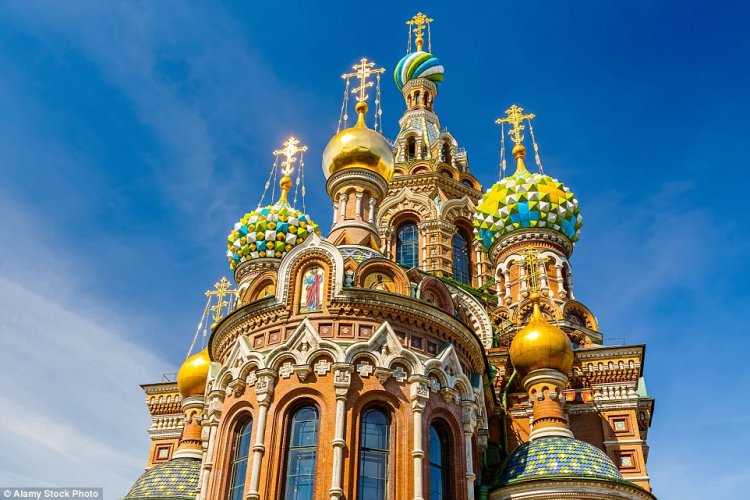 كنيسة المخلص بالدم في روسيا