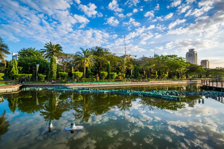 منظر لحديقة ريزال الجميلة في مانيلا