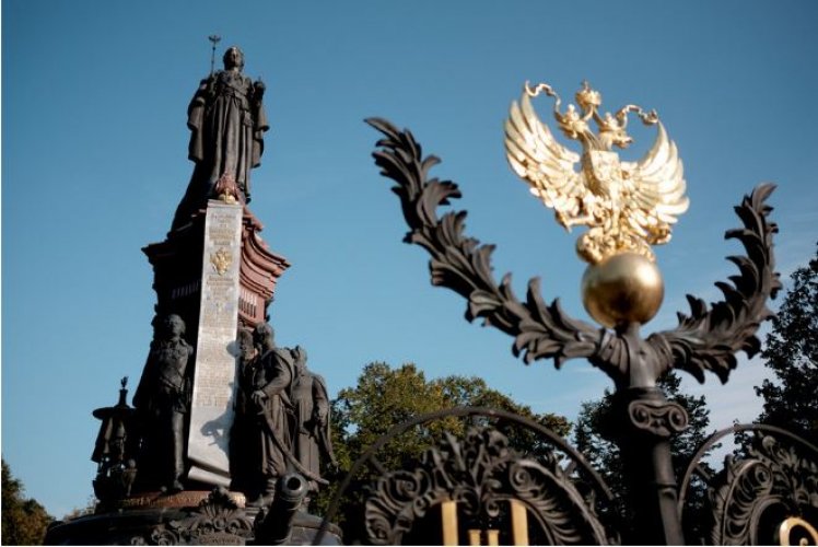 نصب كاترين الثانية التذكاري في كراسنودار الروسية