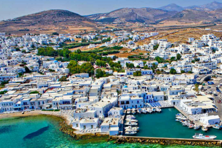 جزيرة ناكسوس في اليونان