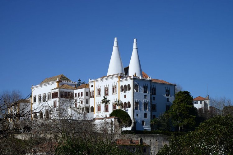 قصر سينترا الوطنى في سينترا البرتغال