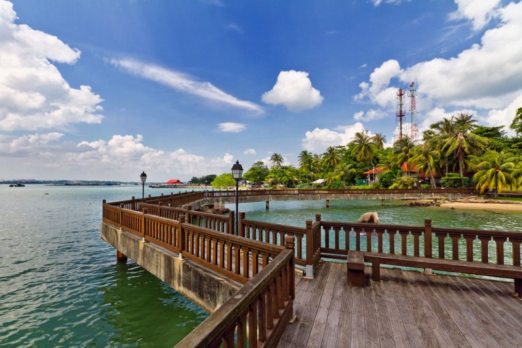 جزيرة بولاو أوبين في سنغافورة