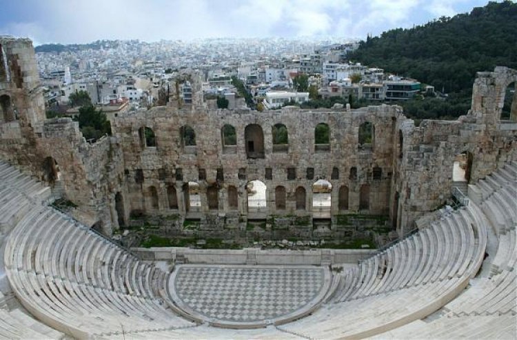 مدرج اوديون في أثينا