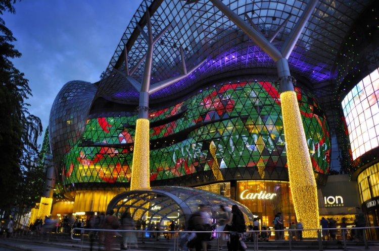 مولات التسوق في سنغافورة