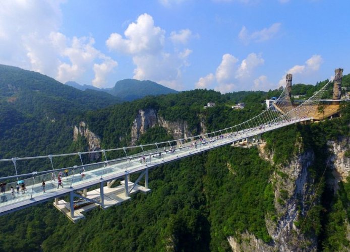 أطول جسر في العالم