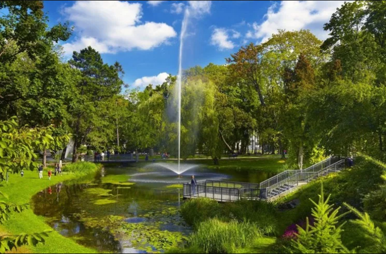 حدائق بودياسنوجرسكي في تشيستوخوفا البولندية