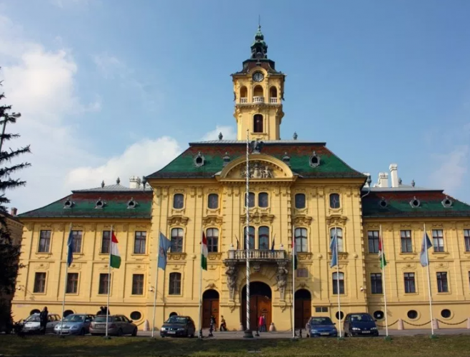 قاعة المدينة هنغاريا