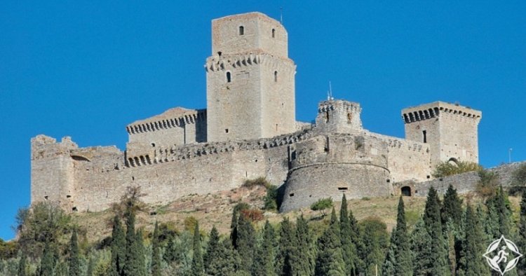قلعة روكا ماجيور