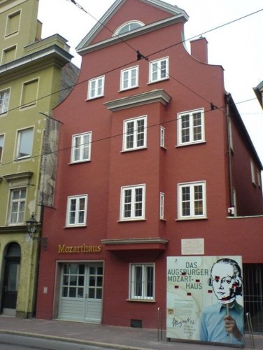 منزل موزارت في مدينة أوغسبورغ الألمانية