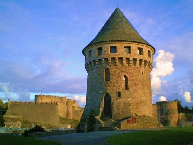قلعة بريست في مدينة بريست فرنسا