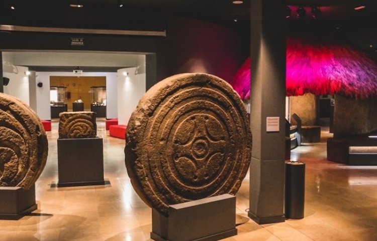 متحف ما قبل التاريخ وعلم الآثار في مدينة سانتاندير الاسبانية