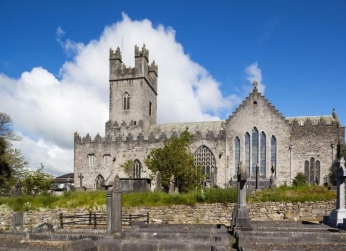كاتدرائية سانت ماري في مدينة ليمريك ايرلندا