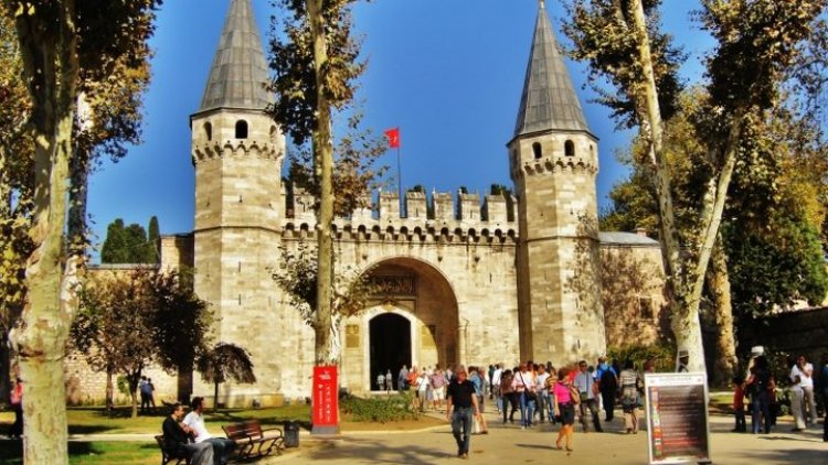 قصر توب كابي في منطقة إمينونو التركية