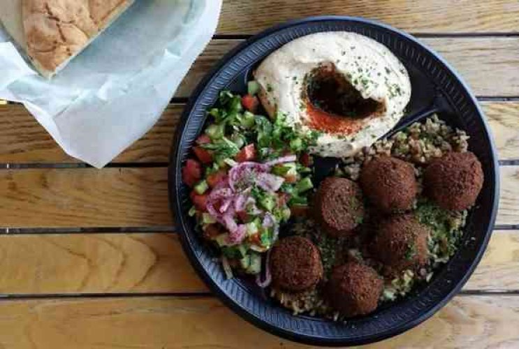 مطعم Joe’s Falafel في لوس أنجلوس